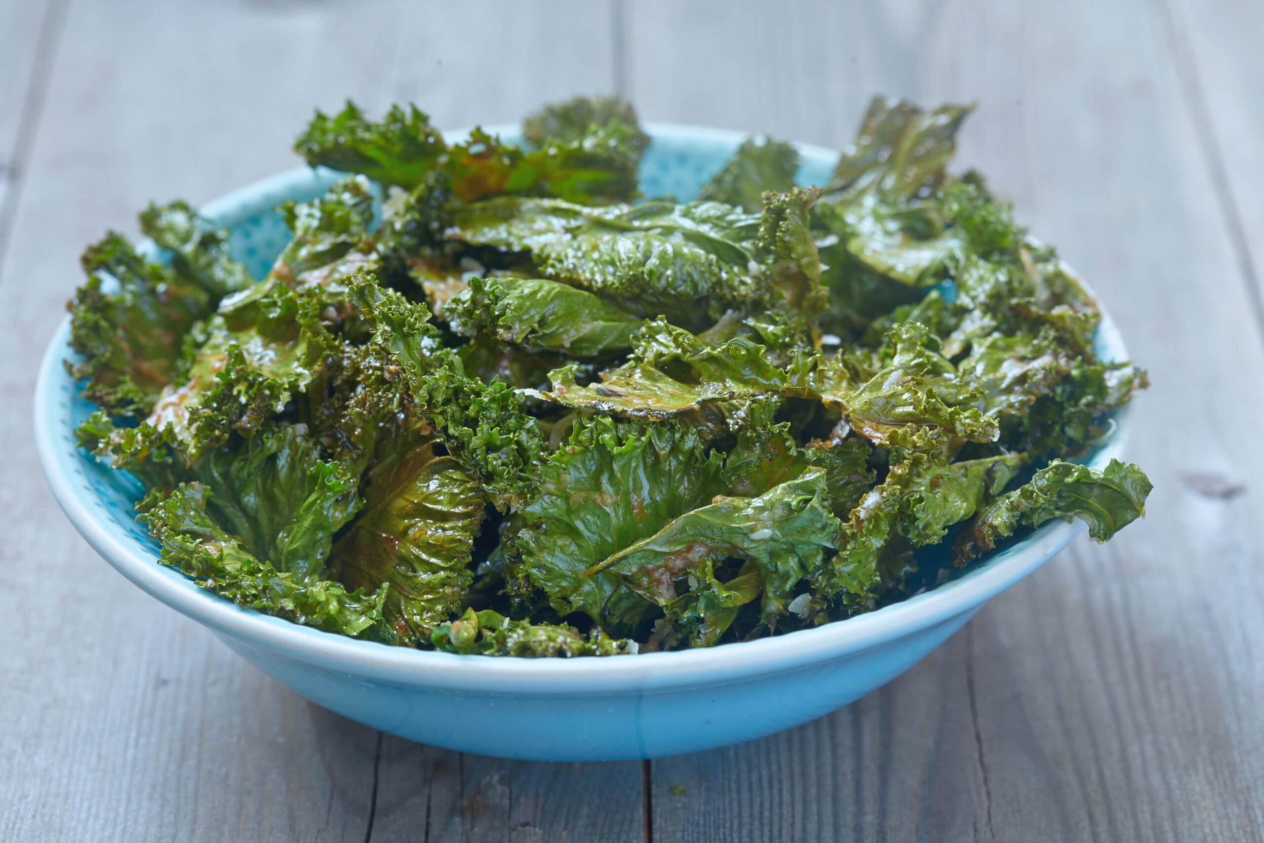 Kid-Approved Crispy Kale Chips: Healthy Snack Recipe